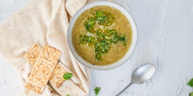 Zelf brandnetelsoep maken